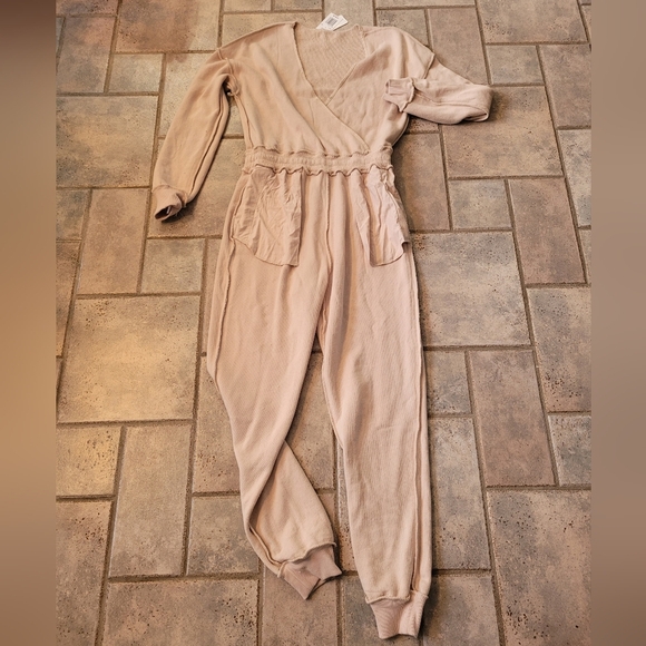 L*Space Coastin' Cotton long sleeves  Jumpsuit - Picture 5 of 13